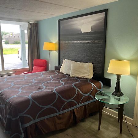 ซูเปอร์ 8 บาย วินด์แฮม คิงส์แลนด์ Hotel ภายนอก รูปภาพ