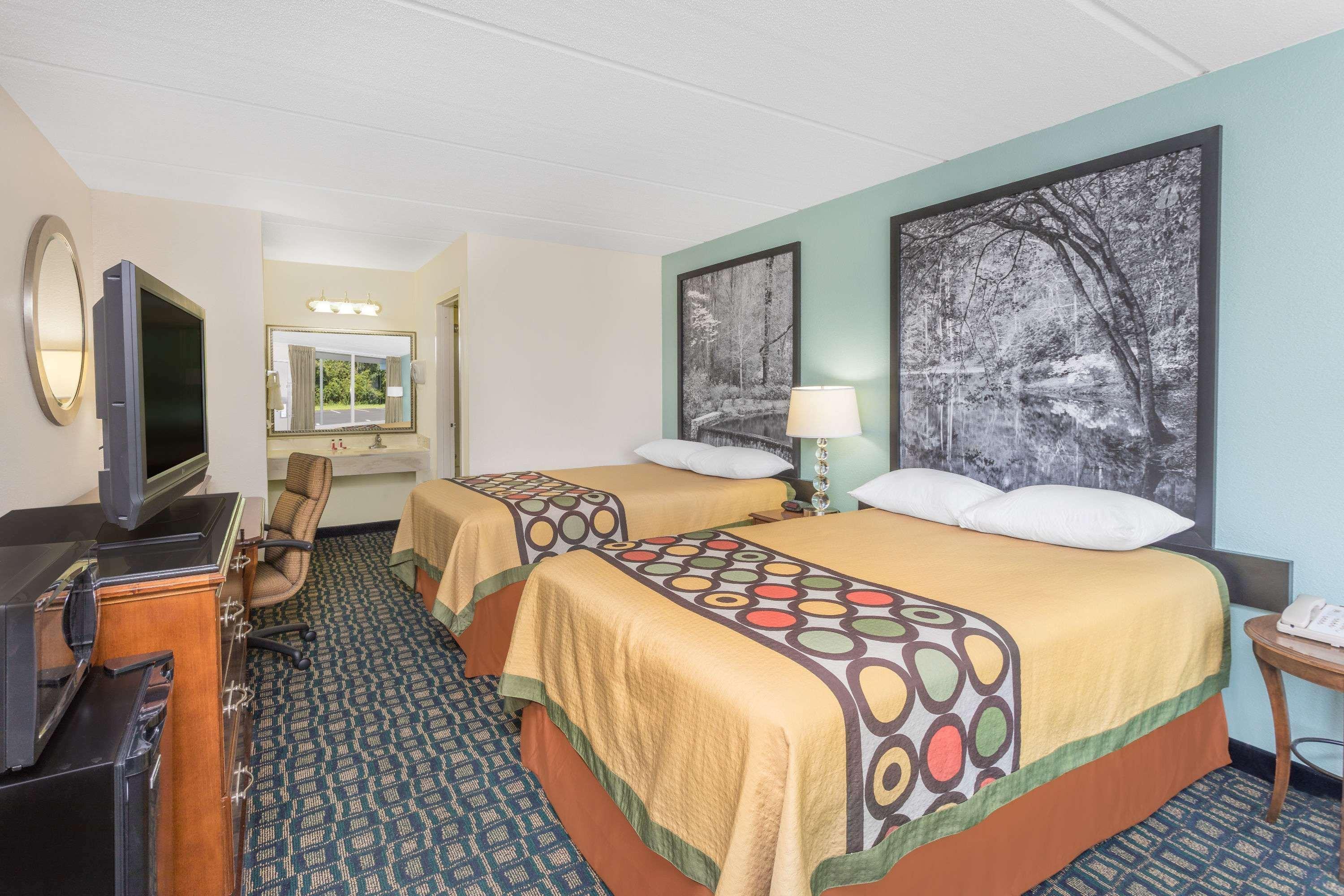 ซูเปอร์ 8 บาย วินด์แฮม คิงส์แลนด์ Hotel ภายนอก รูปภาพ