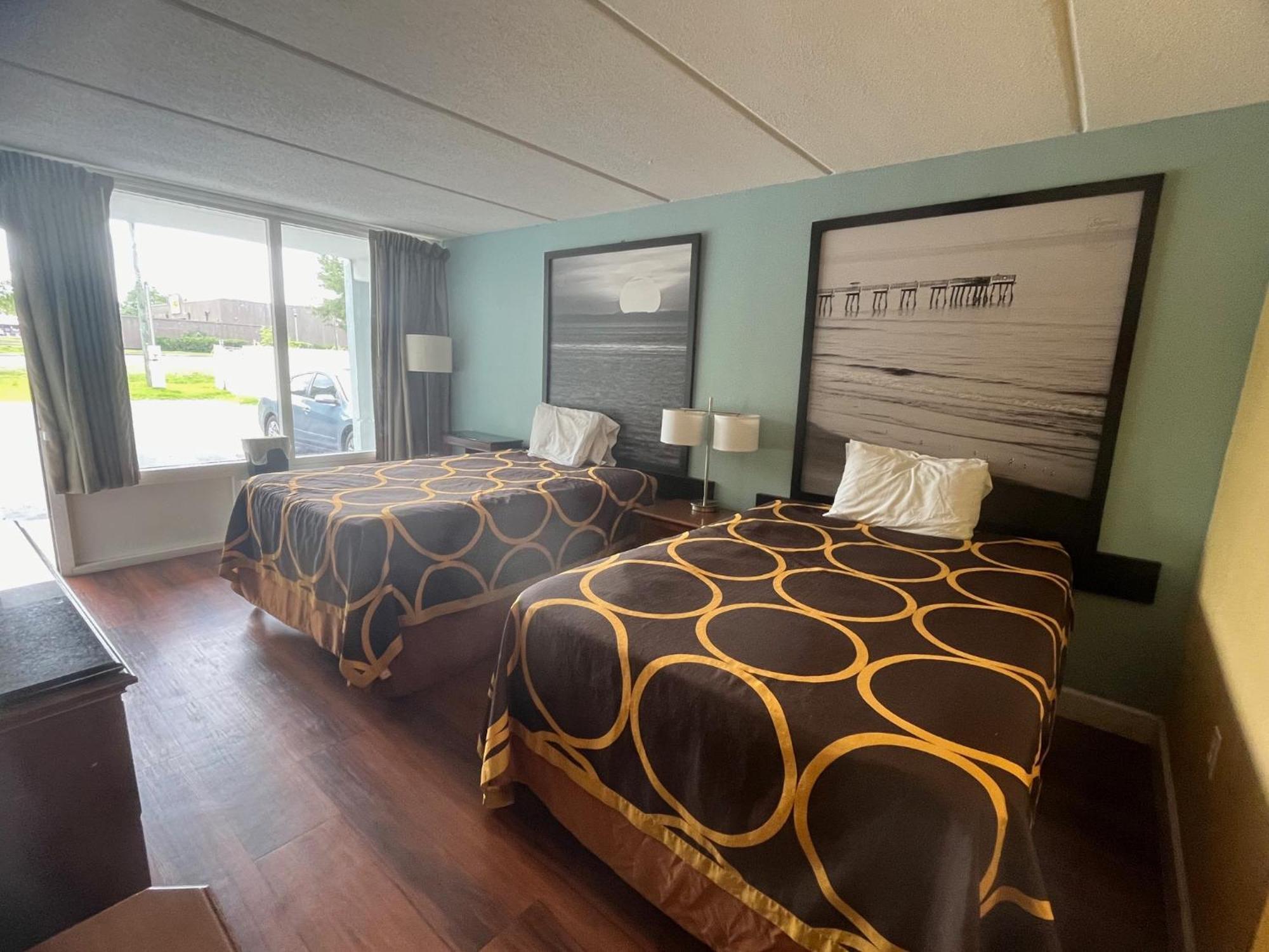 ซูเปอร์ 8 บาย วินด์แฮม คิงส์แลนด์ Hotel ภายนอก รูปภาพ
